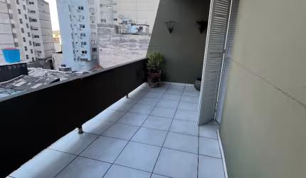 Apartamento com terraço