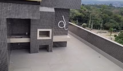2 DORMITÓRIOS SUITE E CHURRASQUEIRA