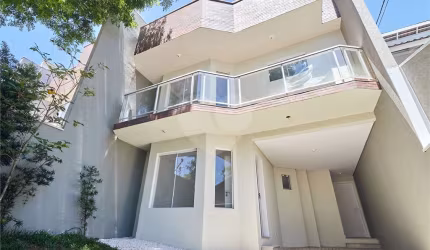 Sobrado com 4 quartos à venda em Abranches - PR