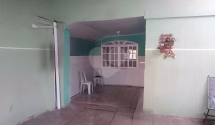 Casa com 5 quartos à venda em Sítio Cercado - PR