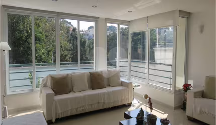 Casa com 3 quartos à venda em Vila Inah - SP