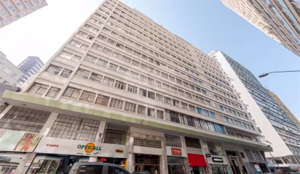Apartamento com 3 quartos à venda em Centro - PR