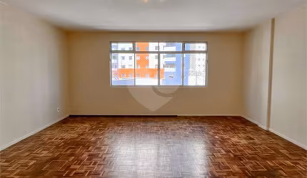 Apartamento com 3 quartos à venda em Cristo Rei - PR