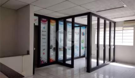 Prédio inteiro à venda ou para locação em Vila Monte Alegre - SP