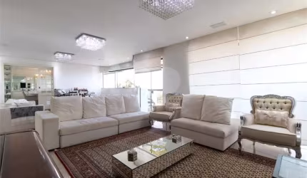 Apartamento com 4 quartos à venda em Cambuci - SP