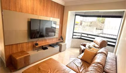 Apartamento com 3 quartos à venda em Vila Bertioga - SP