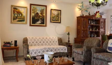 Casa térrea com 3 quartos à venda em Jardim Avelino - SP