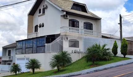 Sobrado com 4 quartos à venda em Bairro Alto - PR