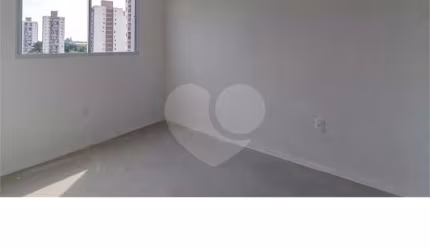 Apartamento com 2 quartos à venda em Vila Cristália - SP