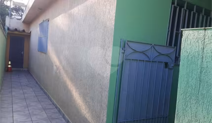 Casa térrea com 4 quartos à venda em Vila Medeiros - SP