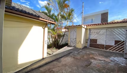 Casa Térrea a venda na Mooca com terreno de 268m tendo 10 m de frente