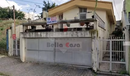 Terreno com casa antiga