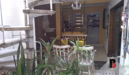Sobrado Comercial / Residencial á venda na Mooca - 3 Dormitórios