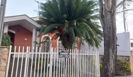 CASA   TERREA  MOOCA    3 DORMITORIOS     1 SUITE    SALA  AMPLA   5 VAGAS