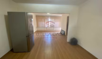 Casa térrea a venda na Vila Alpina com quintal e horta.