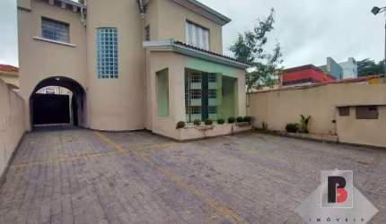 Imóvel Comercial na Avenida Paes de Barros