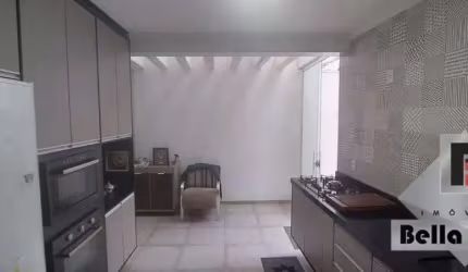 Sobrado a venda no Jardim Avelino, com 04 Dormitórios(01 Suite), 03 vagas
