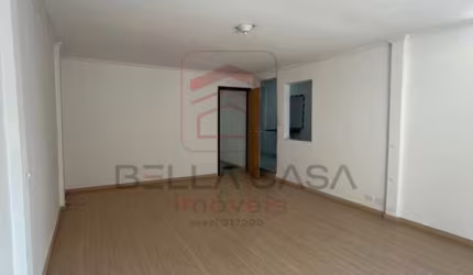 Casa a venda na mooca com 3 quartos, quintal e 2 vagas de garagem