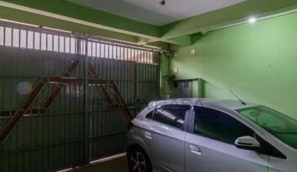 Ótimo sobrado para venda ou aluguel no Cambuci, proximo a comercio, escolas
