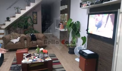 Sobrado + uma casa, na Mooca com 05 vagas
