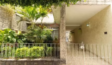 Sobrado de três dormitórios a venda Anália Franco