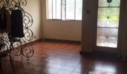 Sobrado em Vila tranquila e arborizada - 3 Dorm - 2 vagas