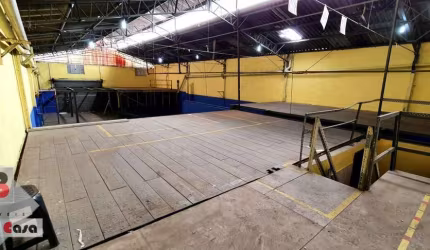 Galpão na Mooca com 510 m2 área construída, pé direito 5 metros