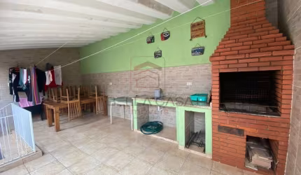 Sobrado com 6 Quartos e 5 banheiros à Venda, 395 m²