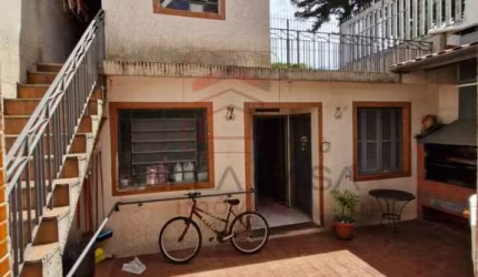 Sobrado a venda na mooca com sala para 3 ambientes.