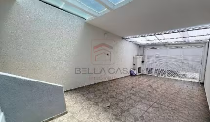 Amplo Sobrado à Venda | 3 Dormitórios (1 Suíte) | 2 Vagas | Ótima Localização