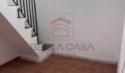 Sobrado Vila Particular a 100 metros Ceret