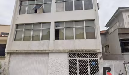 Oportunidade de investimento no Ipiranga, pedio de 3 andares com um apto por andar