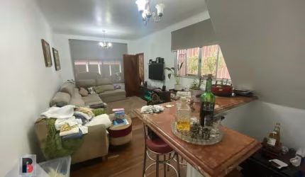 Sobrado a venda mooca, 3 dormitórios 1 suíte, 4 vagas e quintal com churrasqueira