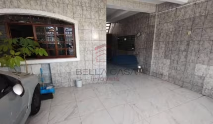 Sobrado na Mooca, 240m2, 05 quartos sendo 03 suítes e 03 vagas de garagem