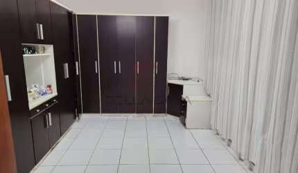 Terreno com três casas para renda ou construção na Mooca