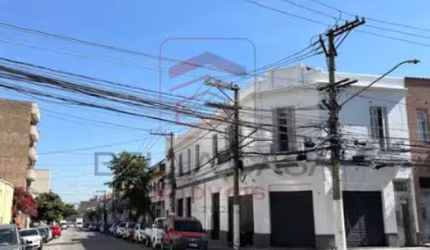 Galpão/Depósito/Armazém com 5 Quartos e 5 banheiros à Venda, 244 m² por R$ 2.600.000