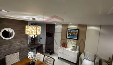 Apartamento a venda de Três dormitórios