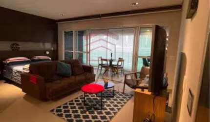 Flat em frente ao Shopping Anália Franco, 55 m2, 01 quarto, ar condicionado, varanda e 02 vagas