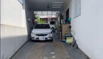 Sobrado a venda com 2 dorms e 2 suítes