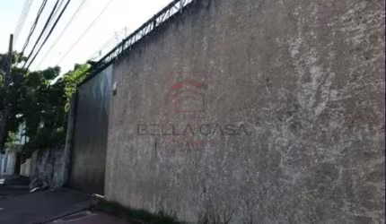Galpão a venda ou Locação com 2650 metros na Zona Leste