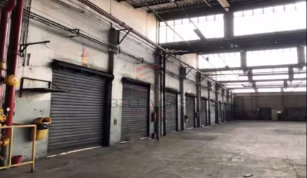 Galpao modulado    2000m2    3  banheiros  escritórios   copaCOZ