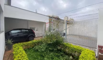 Casa Térrea á Venda em Mooca com 3 quartos e quinta