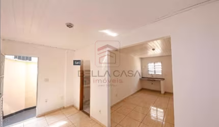 Casa para alugar com 2 quartos 60m2, sem vaga