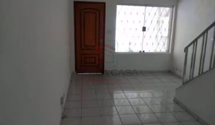 Sobrado com 2 Quartos e 2 banheiros à Venda, 86 m²