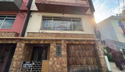 Sobrado a venda no Bairro da mooca com 3 quartos e 3 vagas