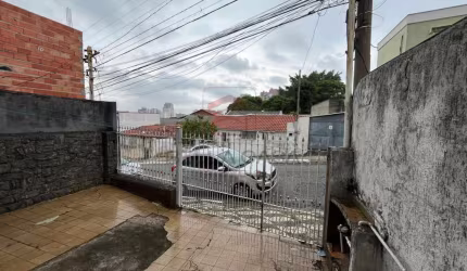 Casa Térrea para reforma  - Santa Clara - Ótimo terreno - Rua tranquila- 2 vagas para carro  pequeno