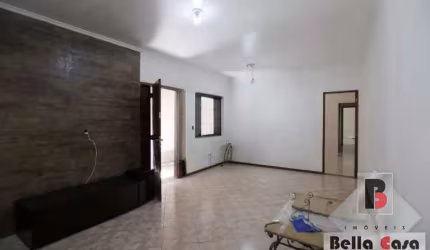 Casa térrea na Mooca, 200 m² com espaço gourmet e próxima da futura estação Oratório do metrô.