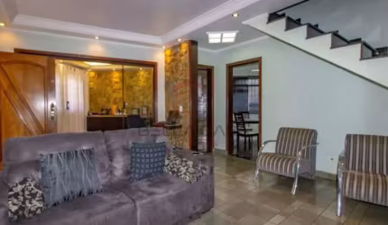 Casa a venda rua Silva Coutinho - Mooca, quintal e entrada lateral