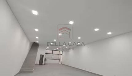 Salão térreo, na Mooca, 300m2, portão automático  e 02 vagas