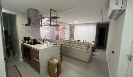 Apartamento no Brás - próximo metro -  2  suítes - Totalmente mobiliado -1 vaga - lazer Club